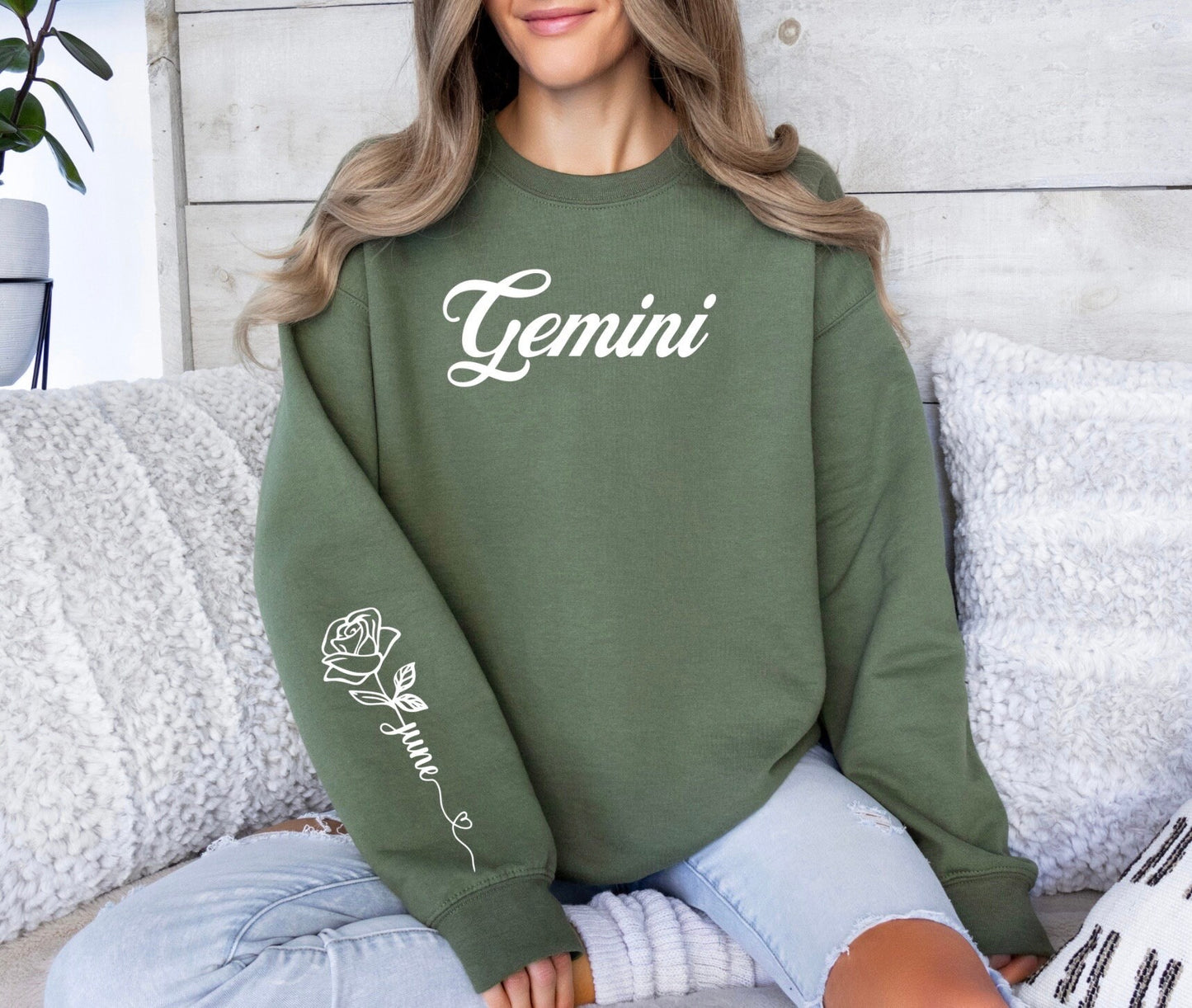Custom birth month flower bouquet sweatshirt, personalized gift for mom, grandma garden gift, mothers day gift, mama shirt, valentines gift