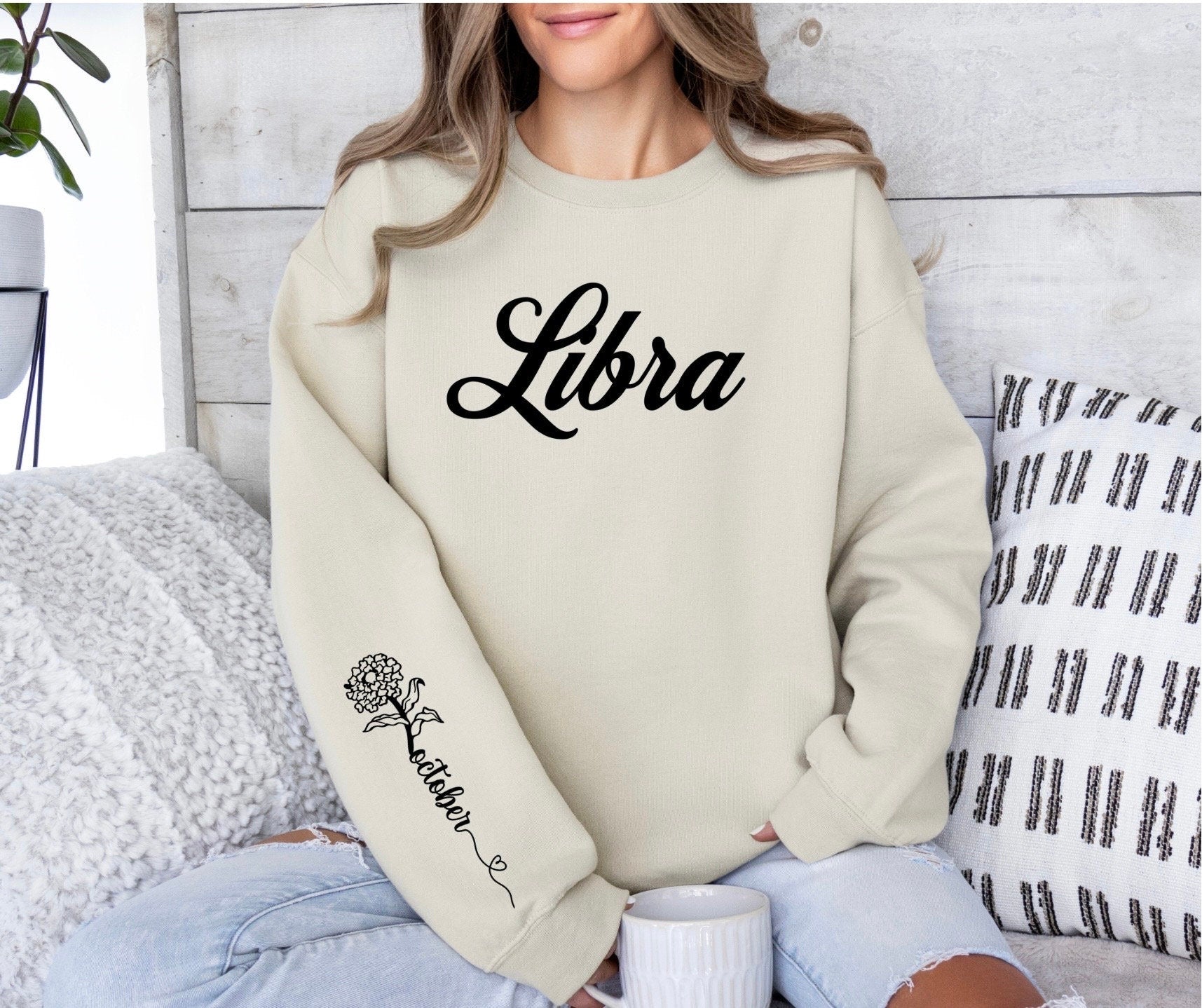 Custom birth month flower bouquet sweatshirt, personalized gift for mom, grandma garden gift, mothers day gift, mama shirt, valentines gift